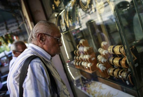 Gold sales jump about 20 pct for Diwali – trade body