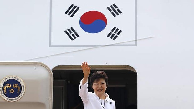 -RPT-UPDATE 1-China, South Korea push for North Korea talks