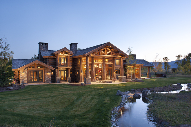 Luxury Log-Cabin Homes