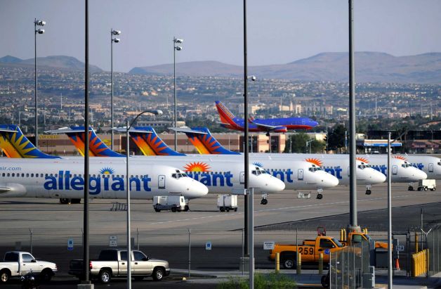 Quirky Allegiant Air hits jackpot on small-town America
