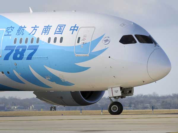 Boeing to compensate LOT airline for Dreamliner grounding