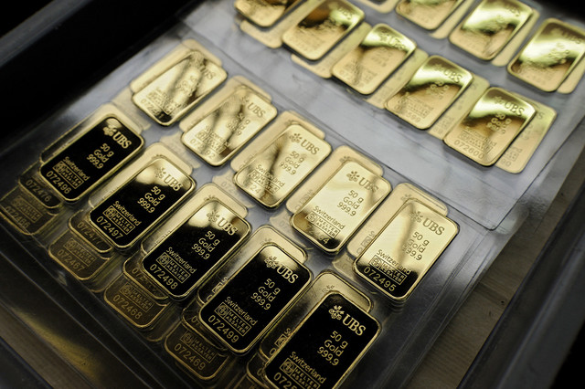 UBS Opens Singapore Gold Vault