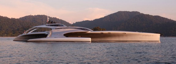 iPad Piloted Yacht Steals Design Awards, Hearts of the Super Wealthy