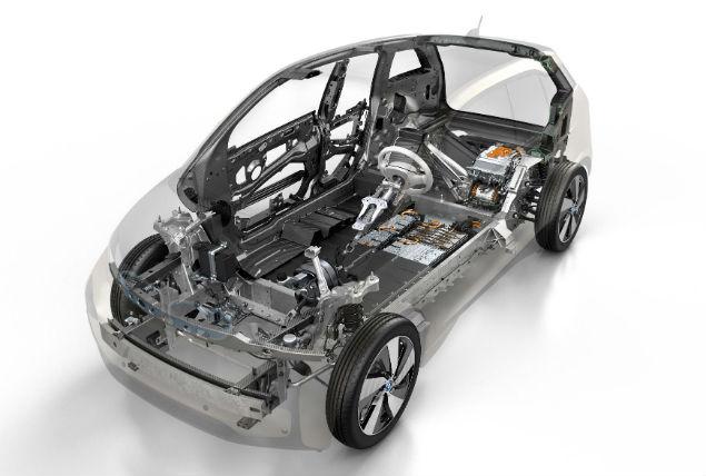 BMW shows off the impressive electrical innards of the 2014 i3 hatchback