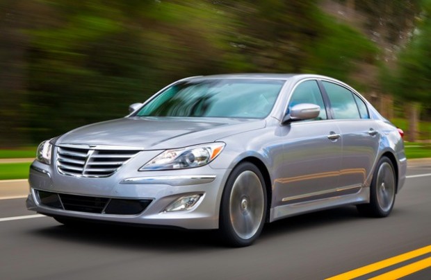 Review: The 2013 Hyundai Genesis sedan makes luxury & speed affordable