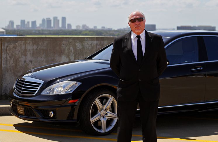 Company offers luxury car rides via smartphone app