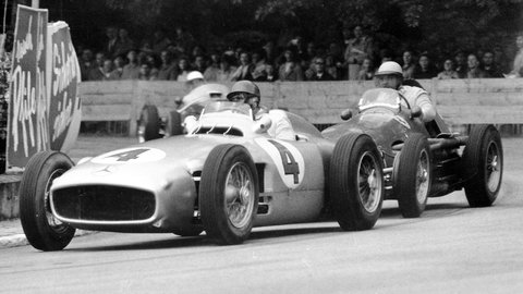 Mercedes Grand Prix Car Smashes Auction Records