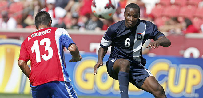 Costa Rica edges past toothless Belize