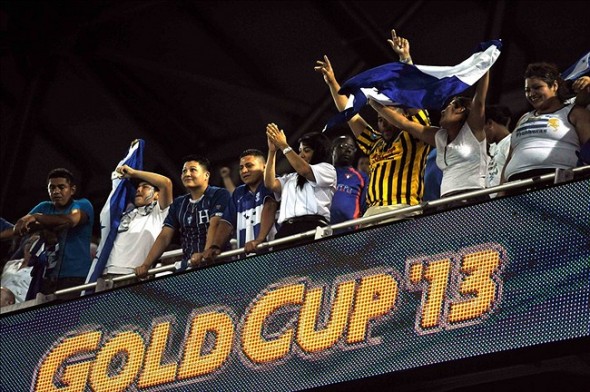 El Salvador, Trinidad and Tobago win, advance in Gold Cup