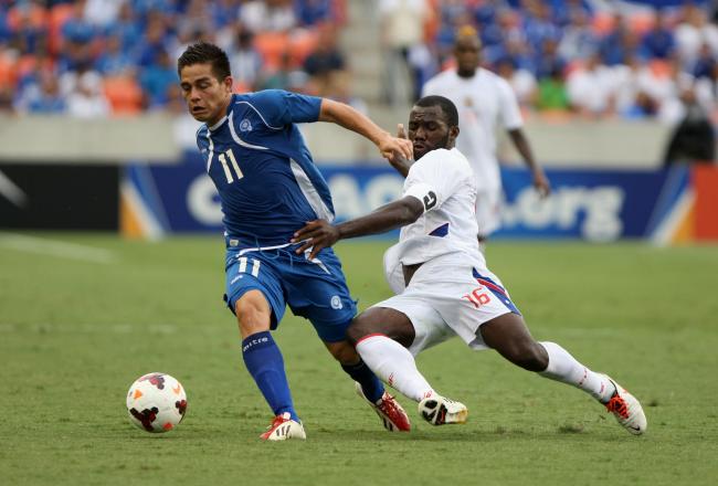 El Salvador tops Haiti, advances in Gold Cup