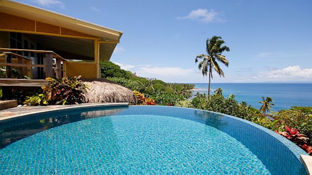 10 Vacation Homes With Amazing Infinity Pools