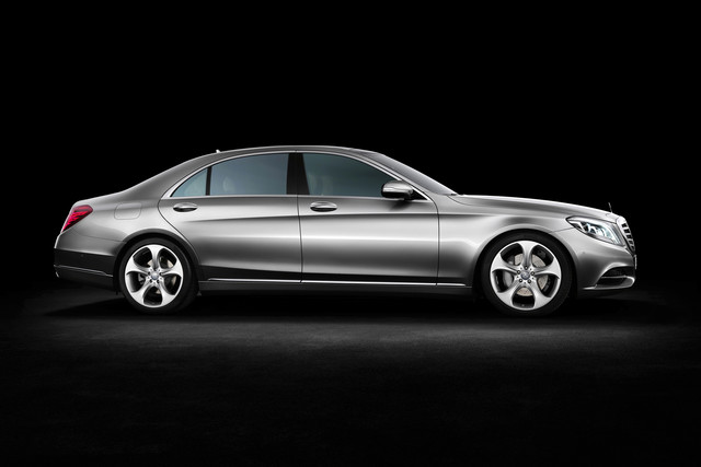 $100000 Mercedes-Benz Sedan Drives Itself