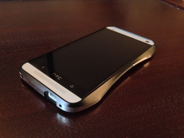 DRACO One aluminum bumper for the HTC One Review