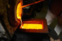 Gold futures log first session loss in four