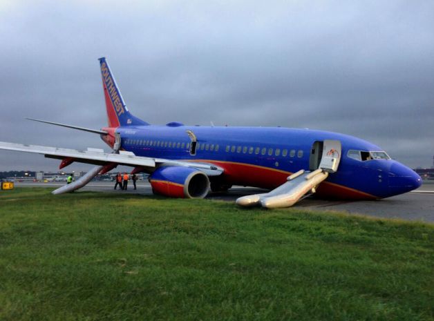 NTSB: Southwest jet's nose gear landed 1st in NY