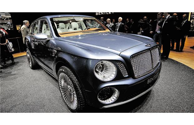 Bentley aims SUV at supersized luxury class