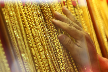 India Holds Off on Gold Imports