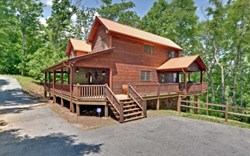 Southern Comfort Cabin Rentals Hits Landmark with 50 Vacation Homes