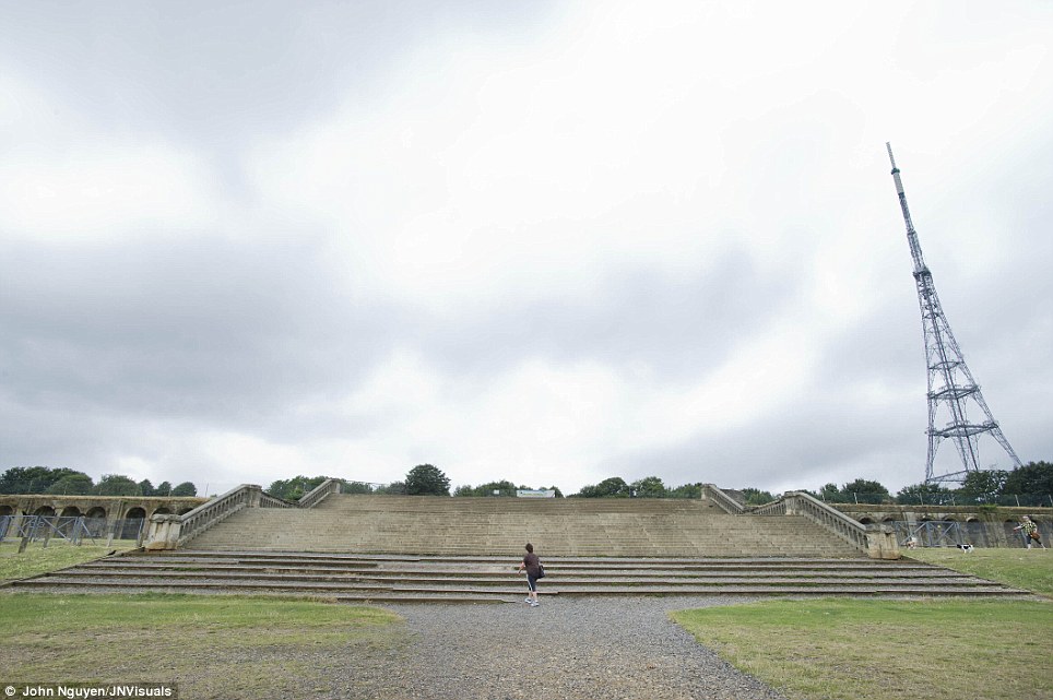 Crystal Palace replica planned by Chinese billionaire