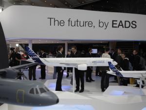 EADS to restructure, adopt Airbus name