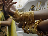 Gold rebounds on buying frenzy; silver reclaims Rs 42K level