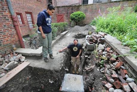 North End dig hits archeological pay dirt