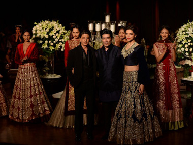 Shah Rukh, Deepika turn show stoppers for designer Manish Malhotra