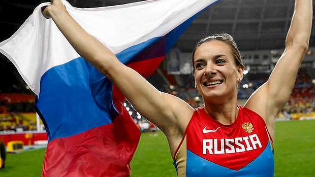 Isinbayeva lights up Moscow with fairytale gold