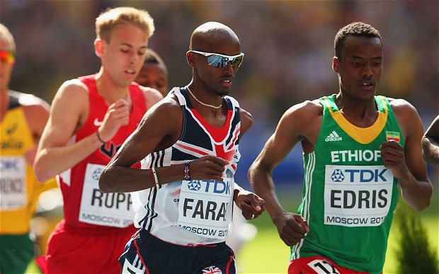 Mo Farah aims for second gold in World Athletics Championships 5000m: live