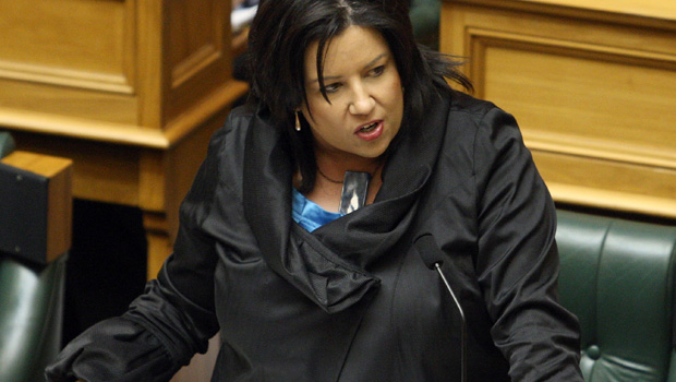 Paula Bennett takes to Twitter over tampon ire