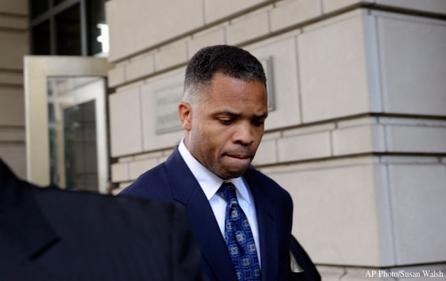 30 months in prison for former Rep. Jesse Jackson Jr.