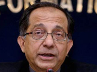 Energetic export policy can save sinking rupee:Kaushik Basu