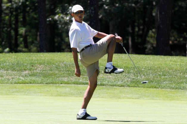 Critics Complain About Obama's Luxury Vacation in Martha's Vineyard