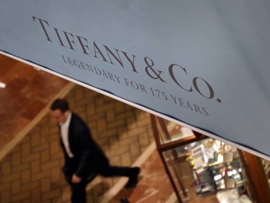 Tiffany's strong China sales offset tepid Americas business