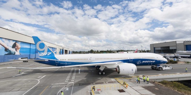 Boeing Has Finished Building The New, Bigger Version Of Its Dreamliner Jet