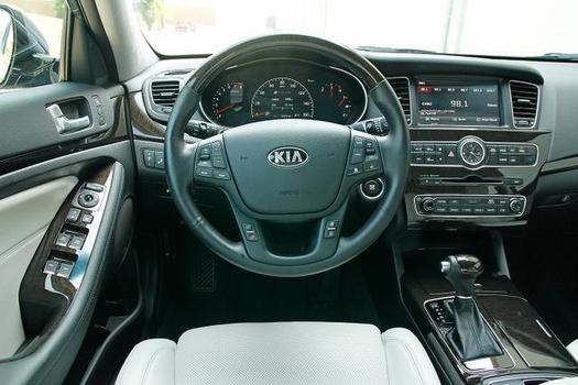 2014 Kia Cadenza