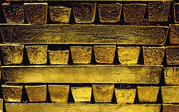 Gold 'will hit $1500' as investors seek safe haven