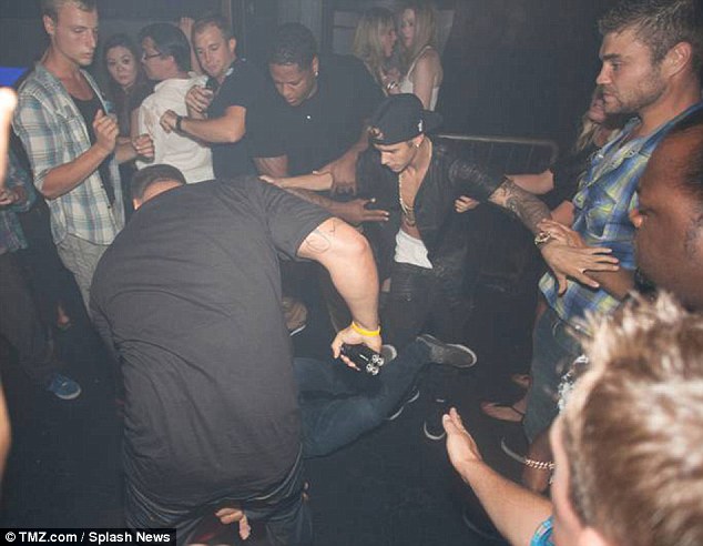 Pictured: The moment Justin Bieber is attacked at Toronto nightclub where he …