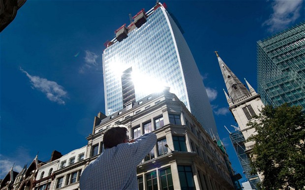 The London skyscraper that's melting cars with ultra-bright reflected light