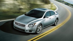 The Extra Mile: 2013 Nissan Maxima 3.5 SV