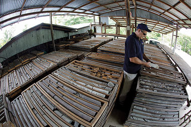 El Salvador: buried treasure or fool's gold?