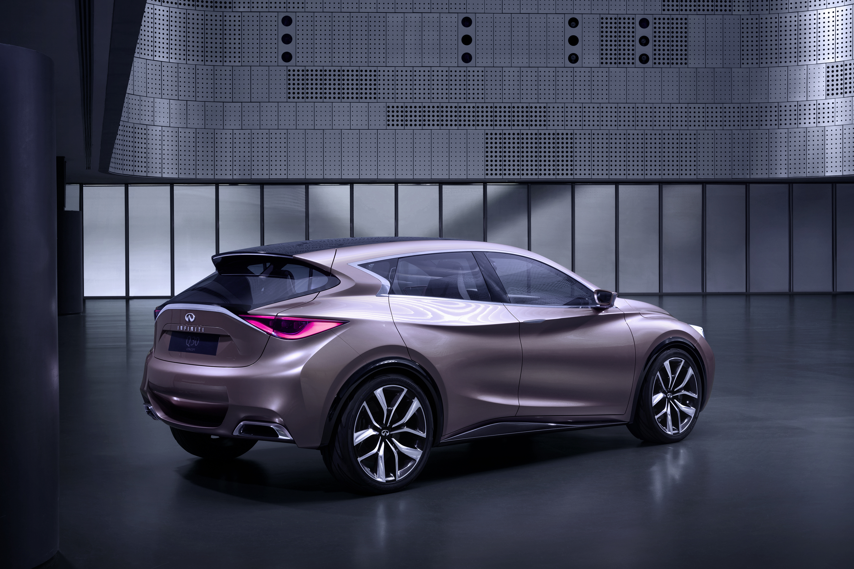 Frankfurt 2013: Infiniti Q30 Concept