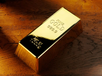 Bonds rise on weak data; gold in worst week since June