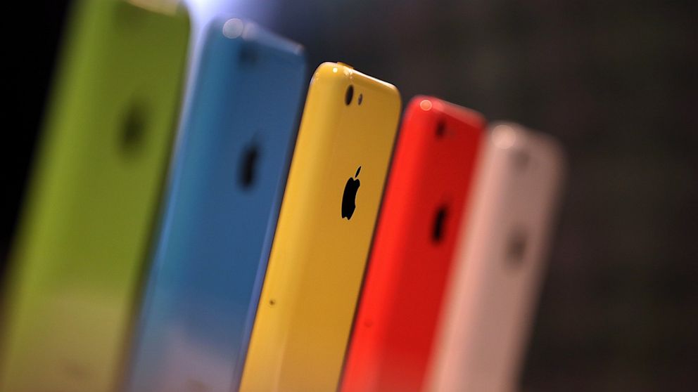 Retailers Cut Apple iPhone 5C Price