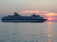 CHINESE TRAVELERS ATTRACTED BY SHORT CRUISES