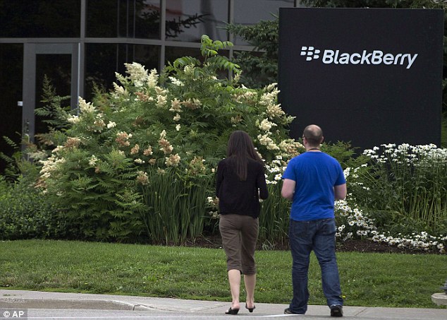 BlackBerry to lay off 4500 employees, or 40 percent of global workforce after …