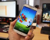 Samsung preparing curved screen smartphone for October