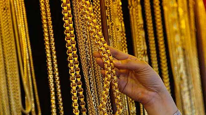 Gold price jumps Rs 1000 to three-week high at Rs 31200