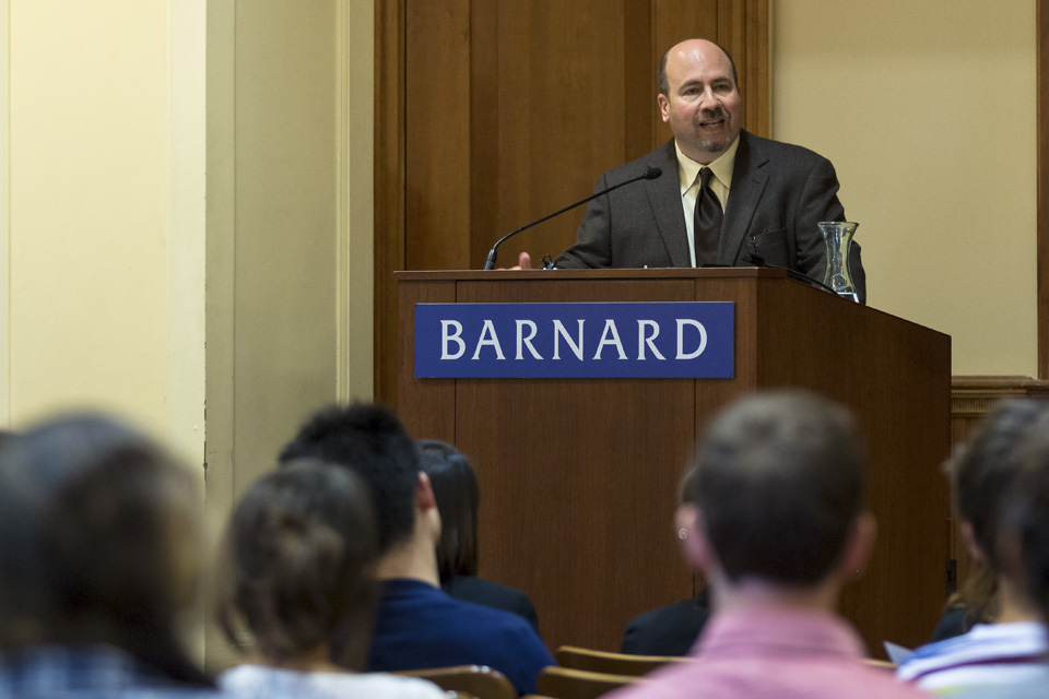 Craigslist founder talks social media, philanthropy at Barnard