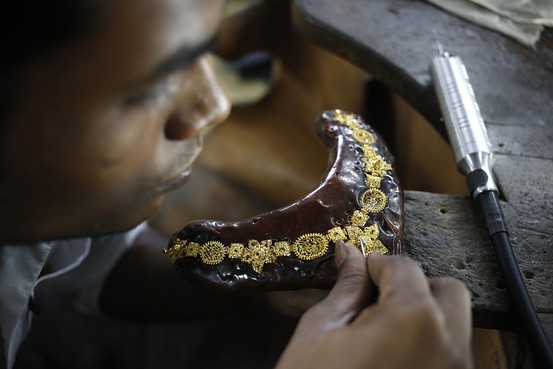 Gold Traders Look to Festivals to Jump-Start Indian Demand